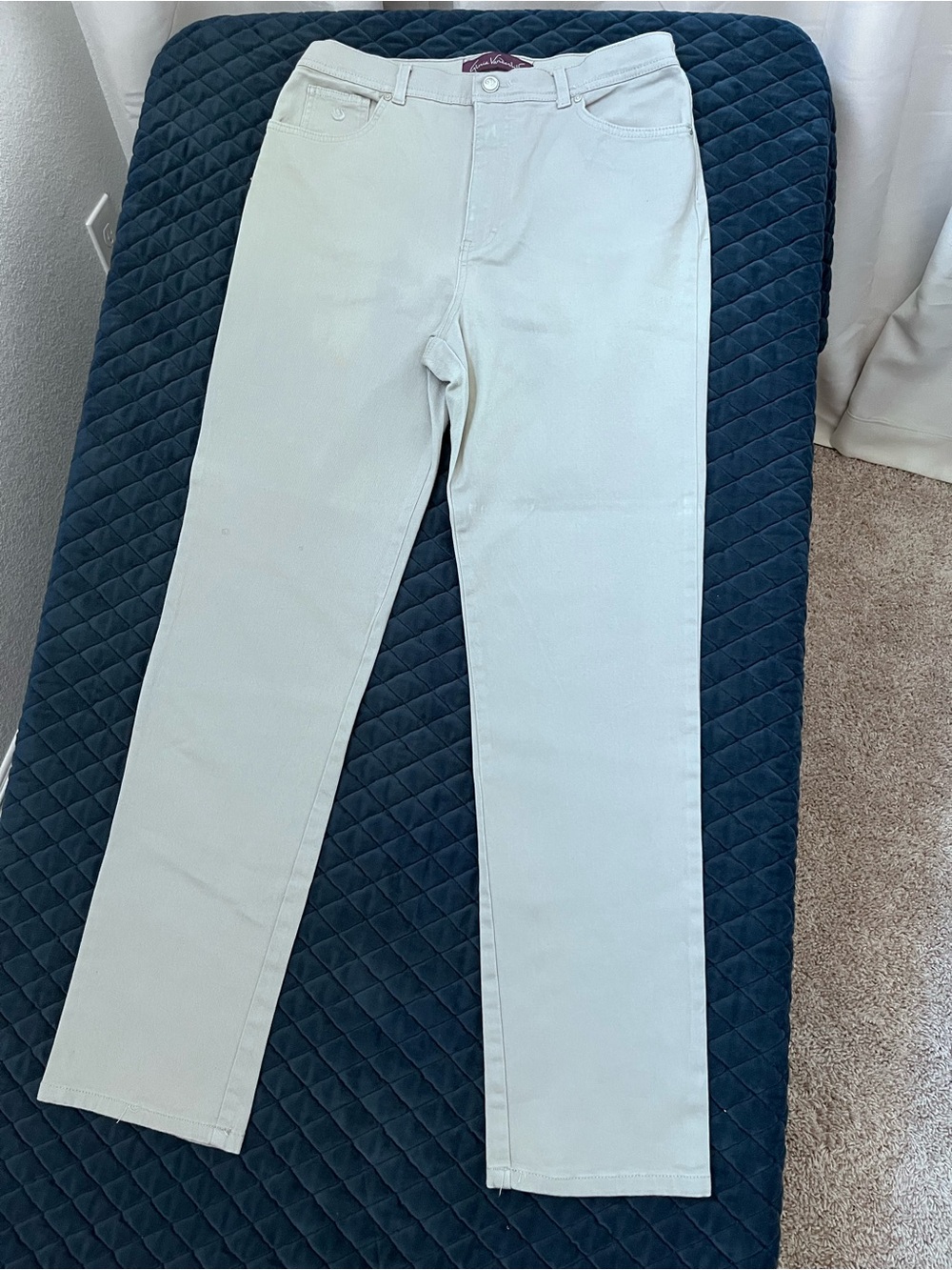 Gloria Vanderbilt Straight Leg Jeans in Gray Amanda Women’s Pants Size 14 Casual